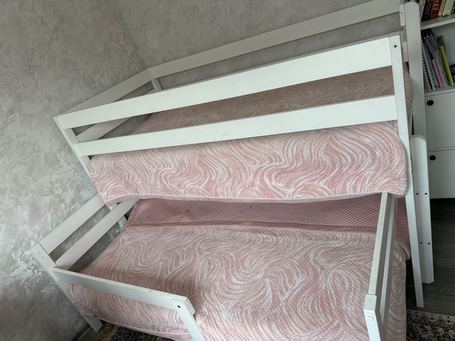 Продам Детский кровать