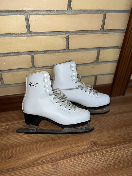 Коньки фигурные 36 размер