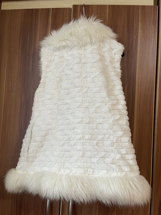 Vesta eleganta femei