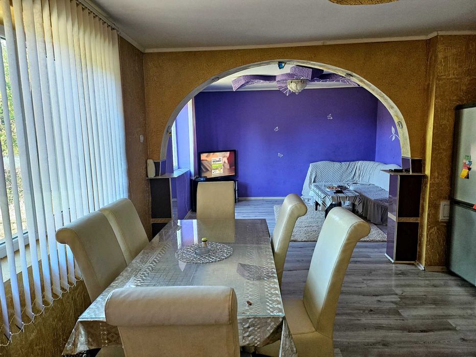 Продавам къща в село градище