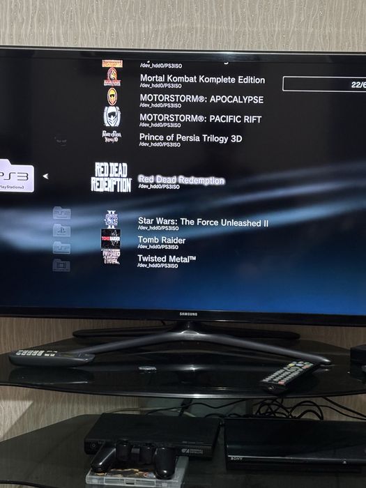 Продам PS3 Super Slim