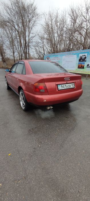 Ауди А4 2.6 автомат