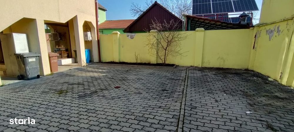 De vanzare spatiu birouri + comercial - ARAD