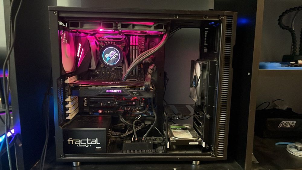 Геймърски компютър core i7 6700k gtx 1080