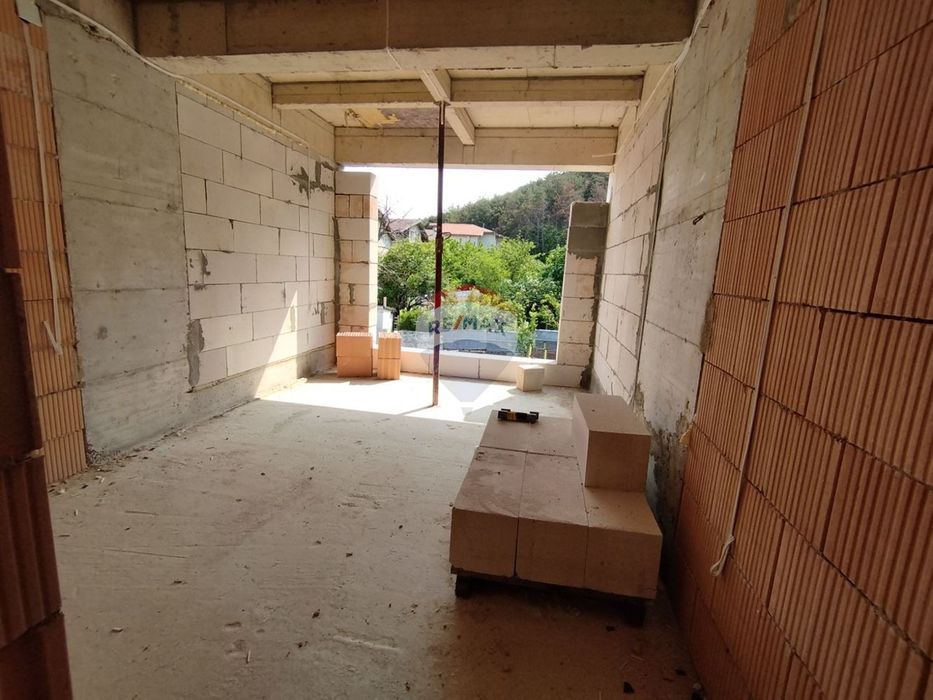 Продава се Двустаен апартамент в Варна, Виница - 56 кв.м за 1608 €/кв.м - Снимка #5