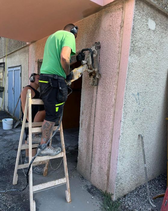 Pregatim apartamente pentru renovare,Spargem gresie,faianta,sapă,beton