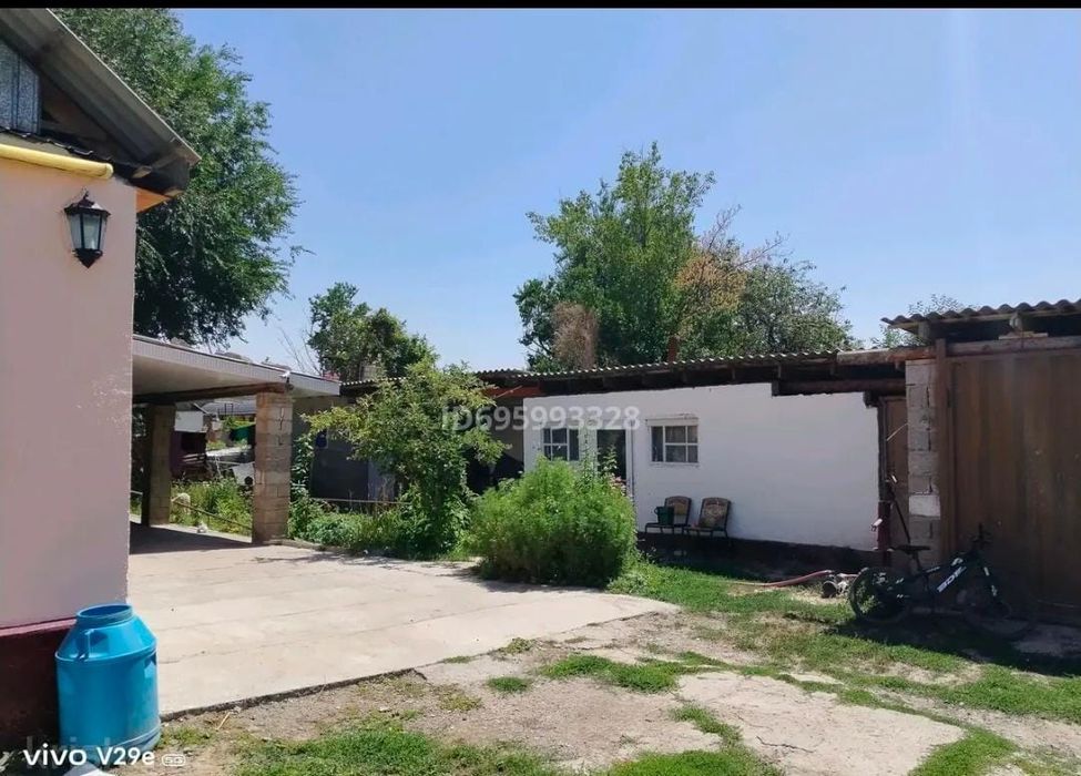Продам 5ти ком. саманный дом