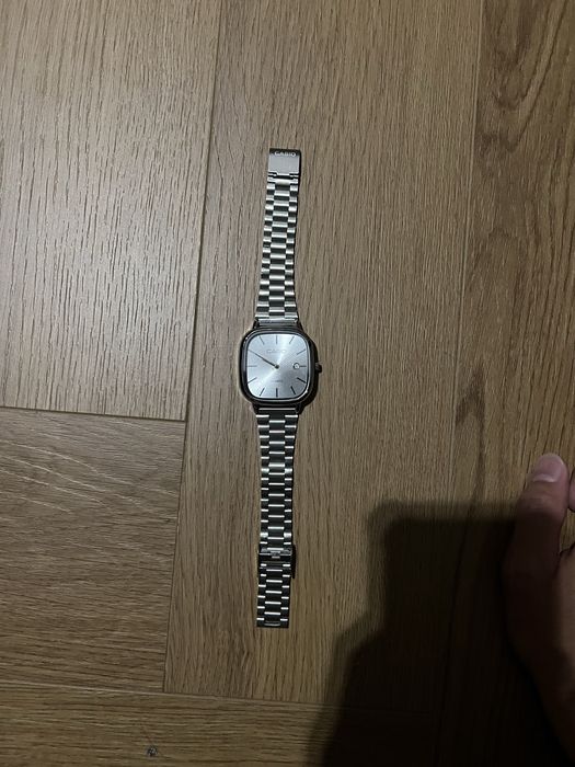 Часы casio серибристого цвета
