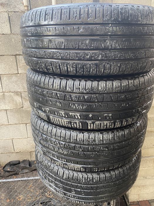 Шины б/у 235/60 r18