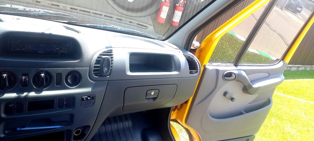 Vând Mercedes Sprinter