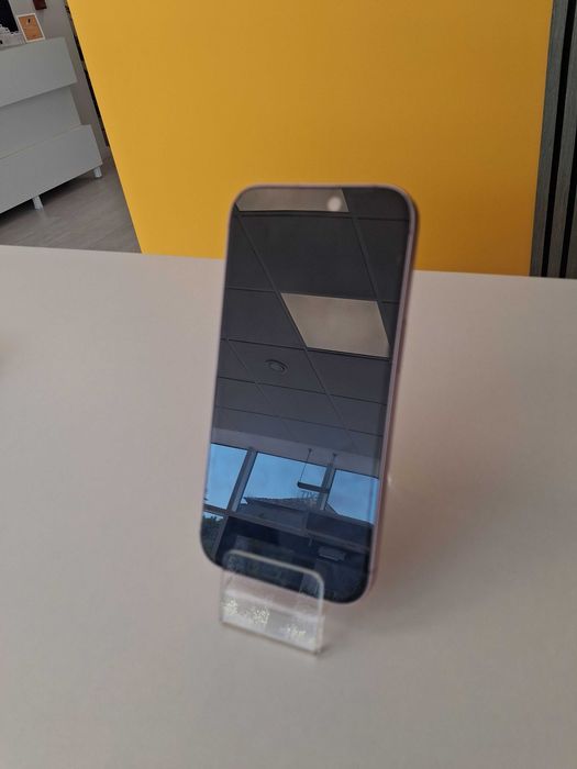Iphone 15, 128 GB, 86% baterie, pink, second hand