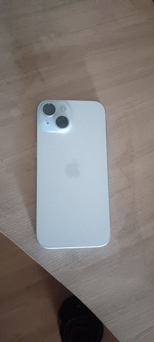 IPhone 15 256 на гарантии