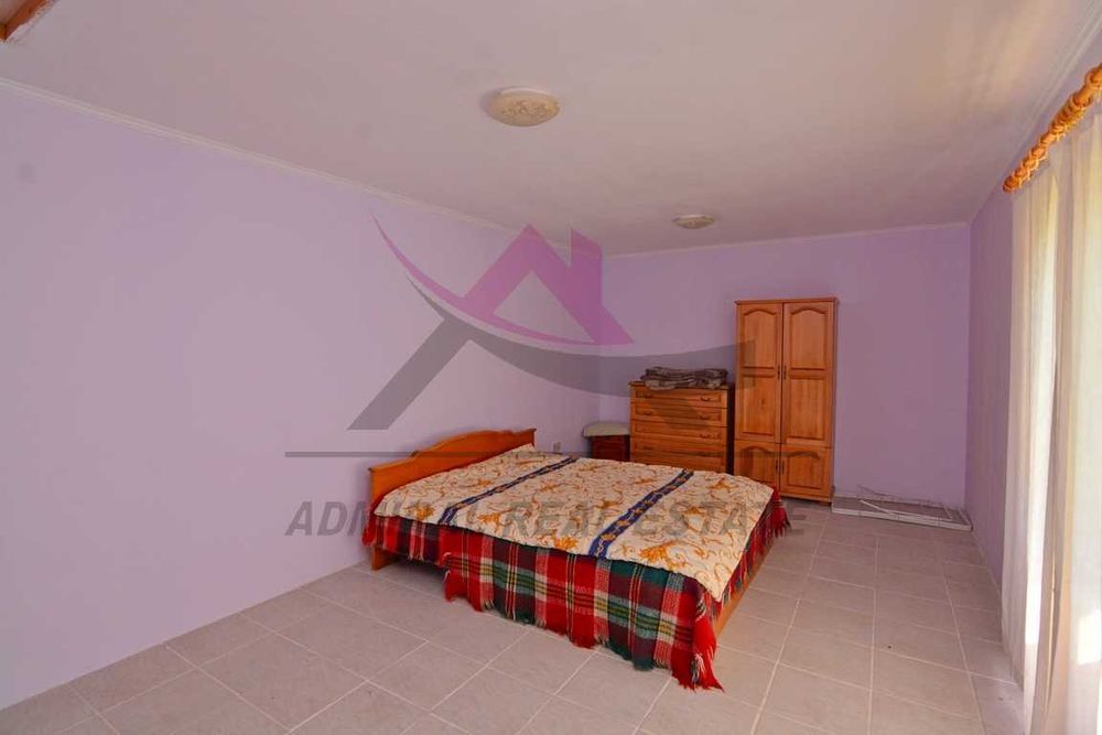 Самостоятелна къща -гр Вълчи дол