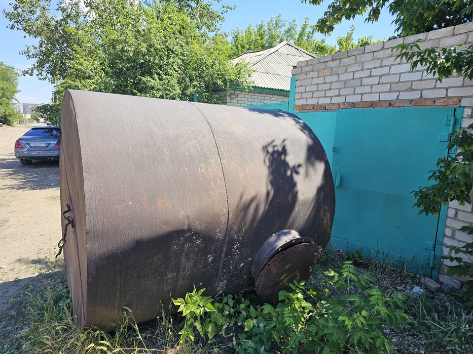 Продам железную ёмкость