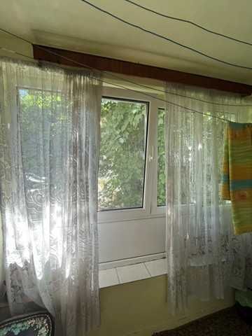 Vanzare Apt 3 camere,parter ,decomandat,bloc 4 etaje,sector 4, 10 min Dr Gazarului sau 5 min str Straja(linii RATB)