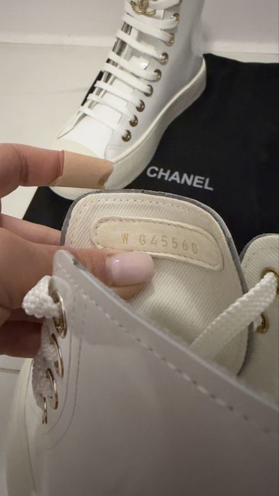 Adidasi/Tenesi chanel noi