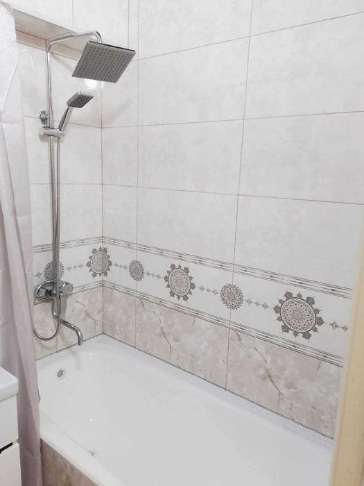 R9! Сдаётся квартира 2/2/4 на Мирзо Улугбекском ор-р Эко базар!