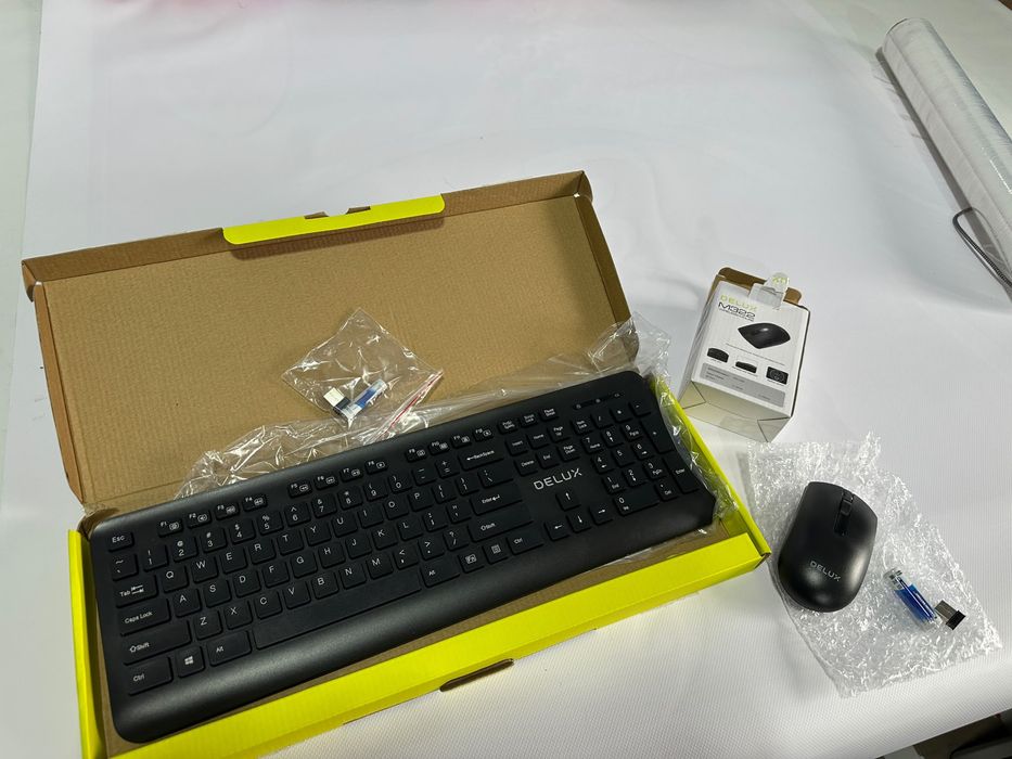 Set tastatura si mouse wireless noi DELUX noi la cutie