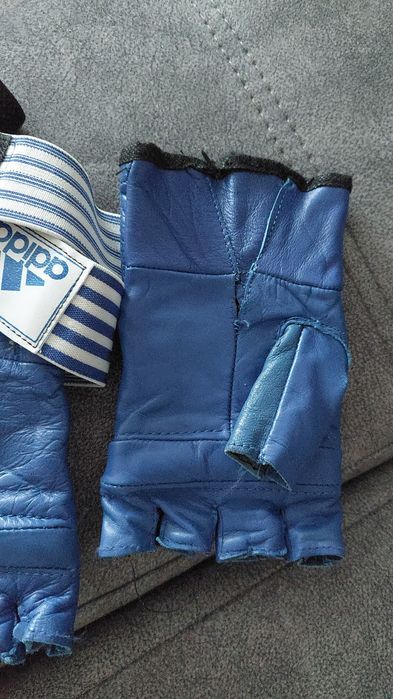 Продам кимоно и защиту!!!