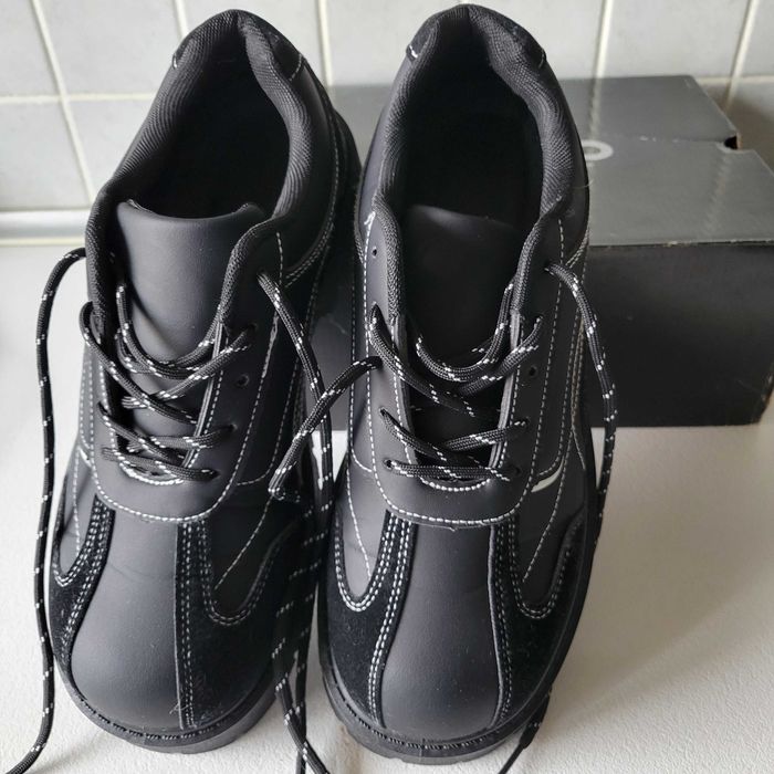 Bocanci pantofi incaltaminte sport barbati cu talpa groasa 43 28cm noi