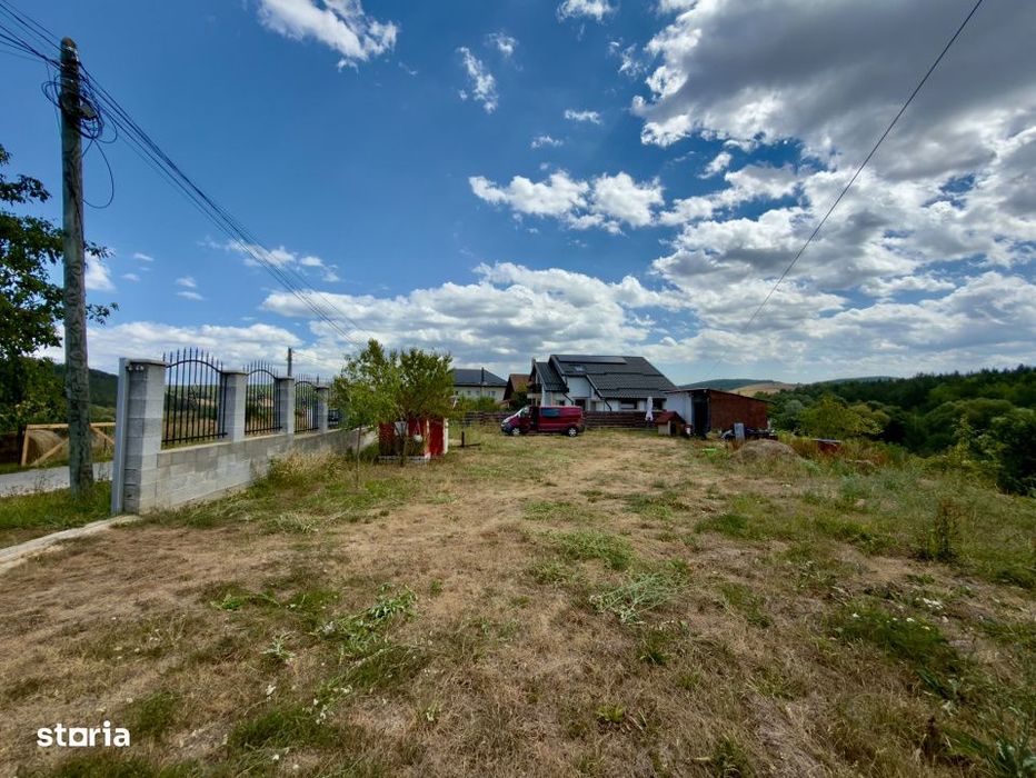 Teren Intravilan 1.137 mp | Savadisla | Utilitati | Panorama Padure