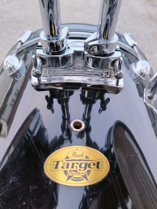 Продавам Pearl drums