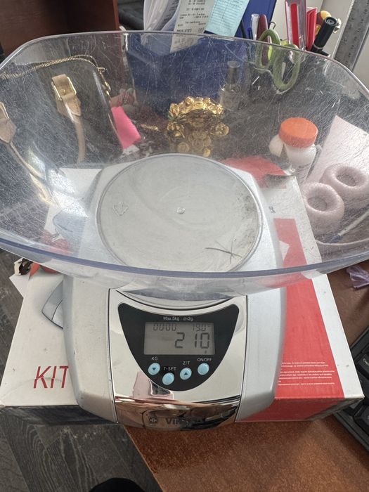 Продаются весы кухонные