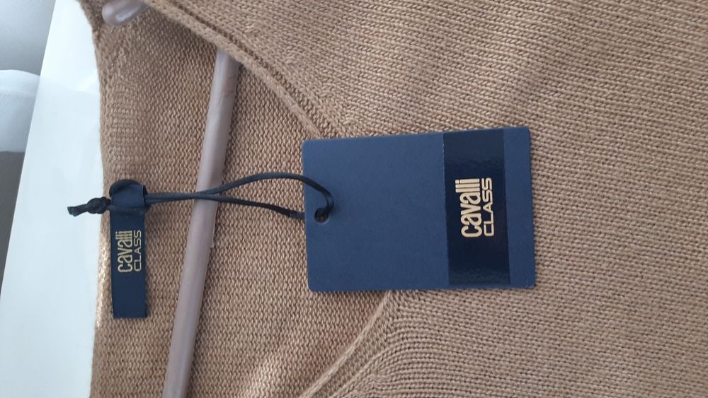 Nou Pulover Cavalli Class cu eticheta