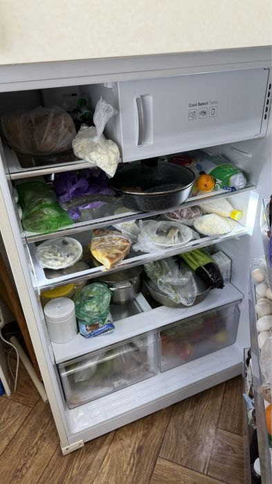 Продам холодильник