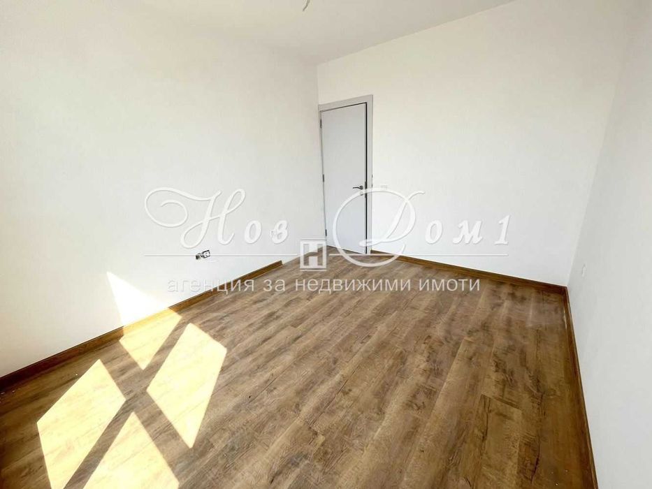 акт15 - изцяло южен - среден етаж - дневна = 23 кв.м. - нова тухла -