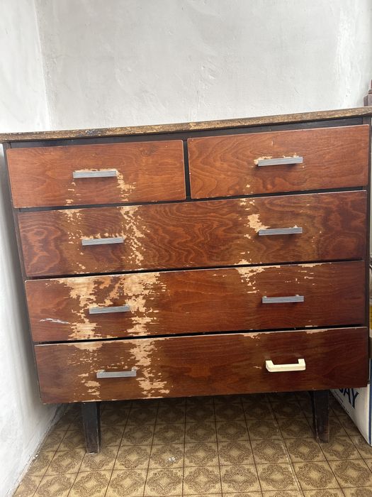 Бесплатно отдам комод. Самовывоз.