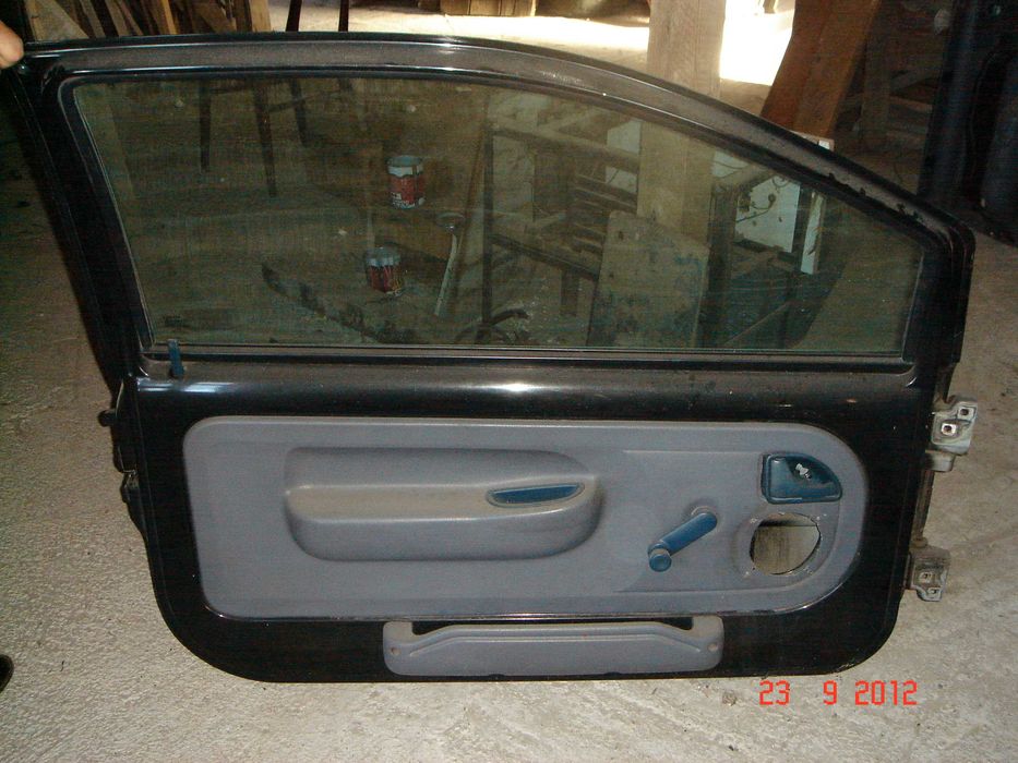 Vand usa stanga sofer Renault Twingo