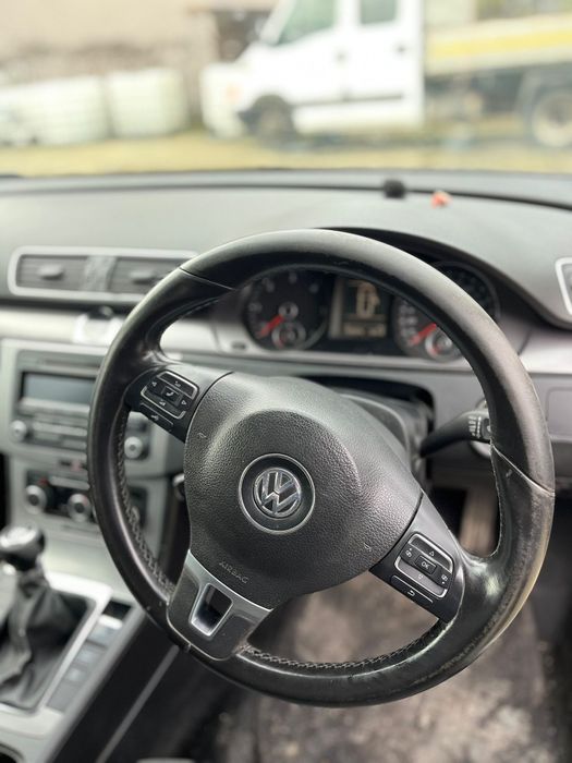 Dezmembrez Vw Passat B7 2.0 diesel