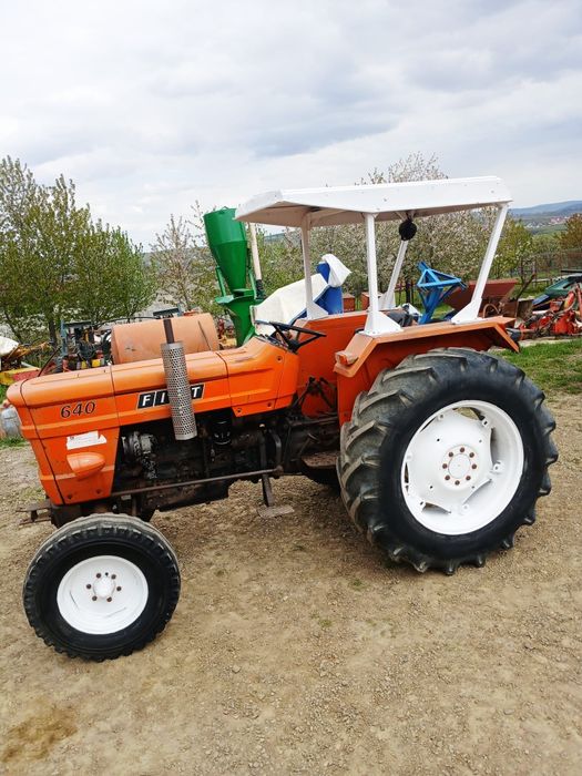 Tractor Fiat 640