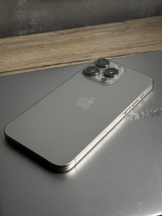 Като нов* Iphone 15 pro max - 100%battery