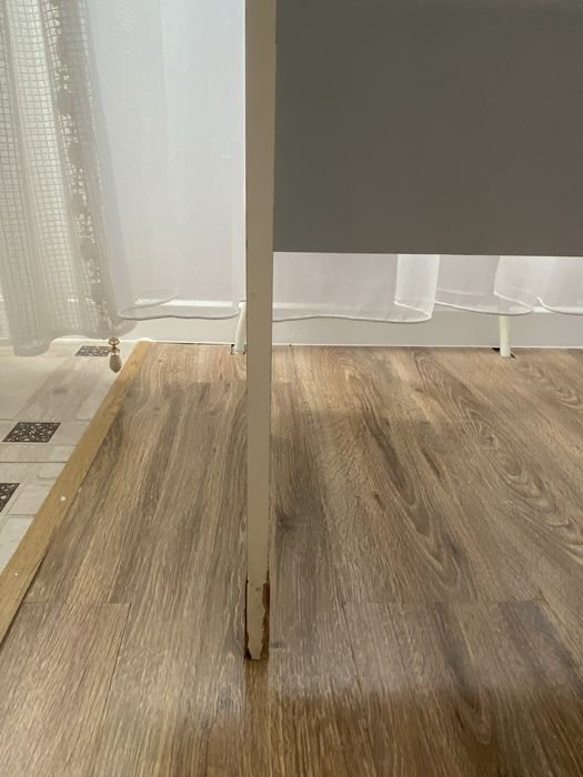 Протам стол небольшой