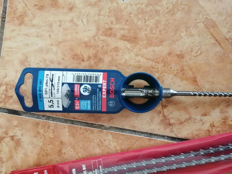 Burghie noi diferite firme