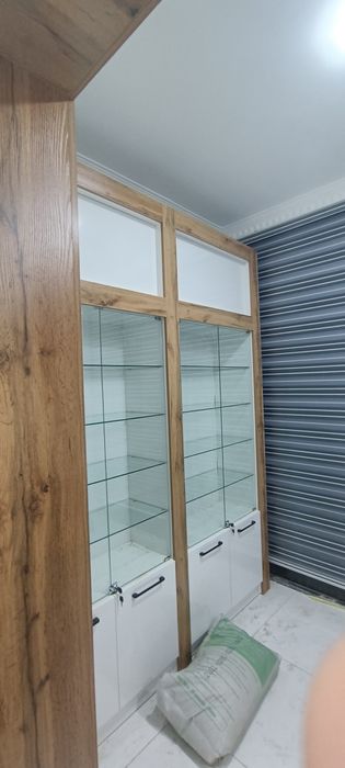 Мебель на заказ в аптеке и другие виды торговли мебели