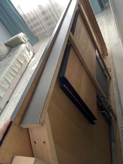 Продам стол  для гостей