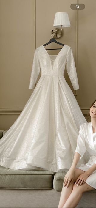 Свадебное платье блестящее