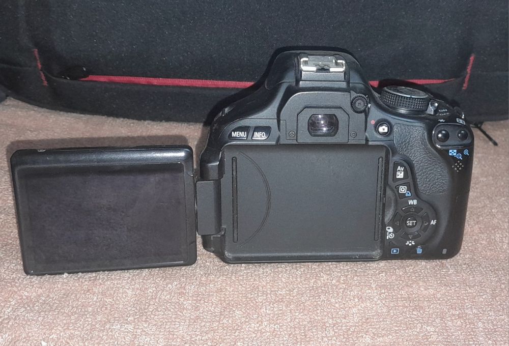 Камера Conon 600d