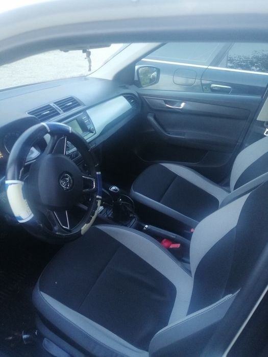 SKODA Fabia 2015 — imagine 4
