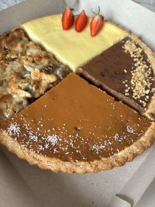 Пироги от 2500 тг