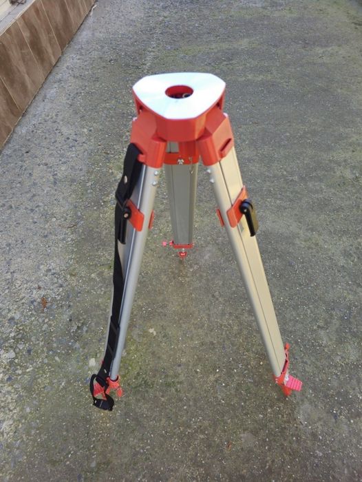 Алуминиева тринога за оптичен ротационен нивелир