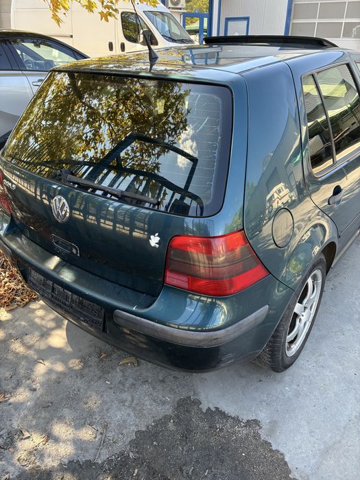 Golf 4 1.6 2000г НА ЧАСТИ