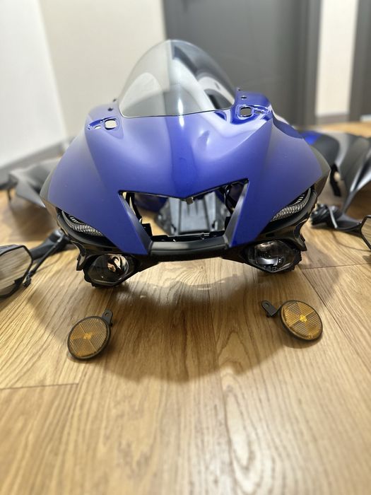 Спойлери Yamaha r6