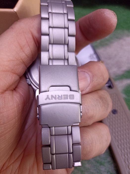 Титановые часы Berny T2566M