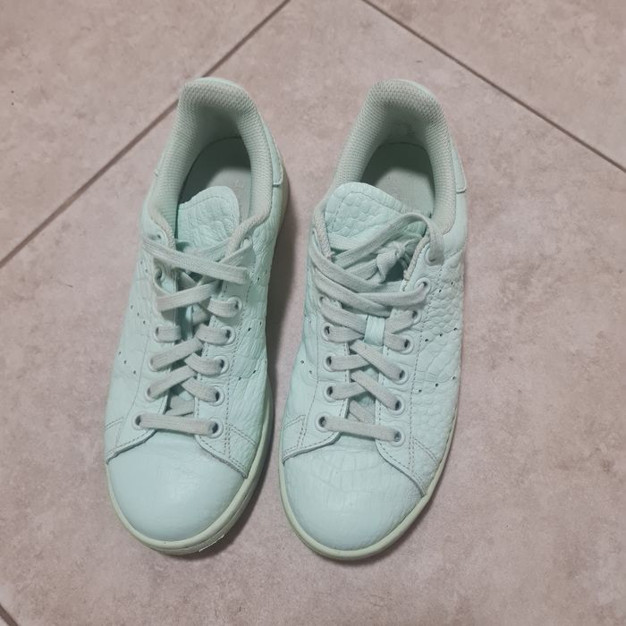 Маратонки различни марки и модели