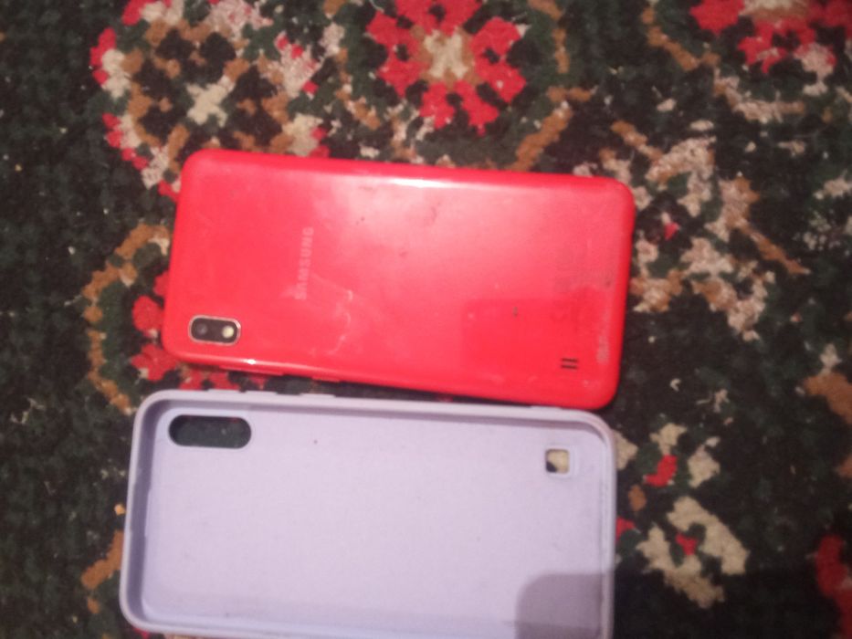 Продам Самсунг а10