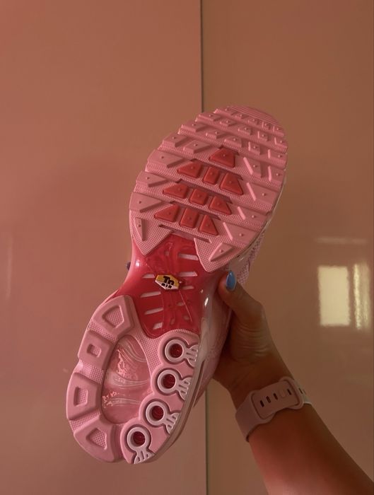 Nike air max plus нови спортни обувки в розово